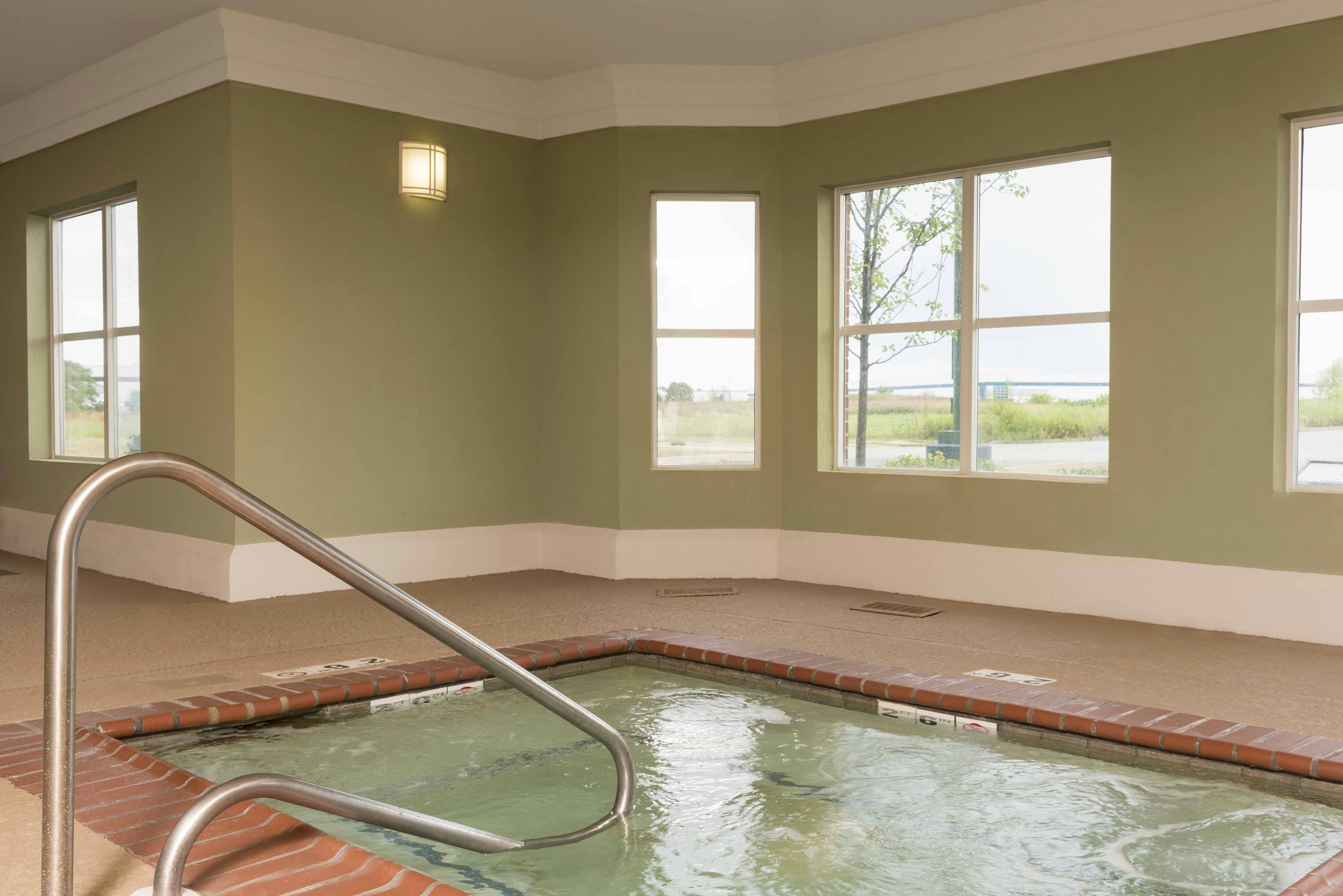 Homewood Suites By Hilton Indianapolis Airport Plainfield 4/17