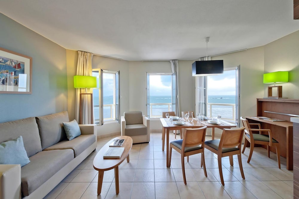 RESIDENCE REINE MARINE 38/71