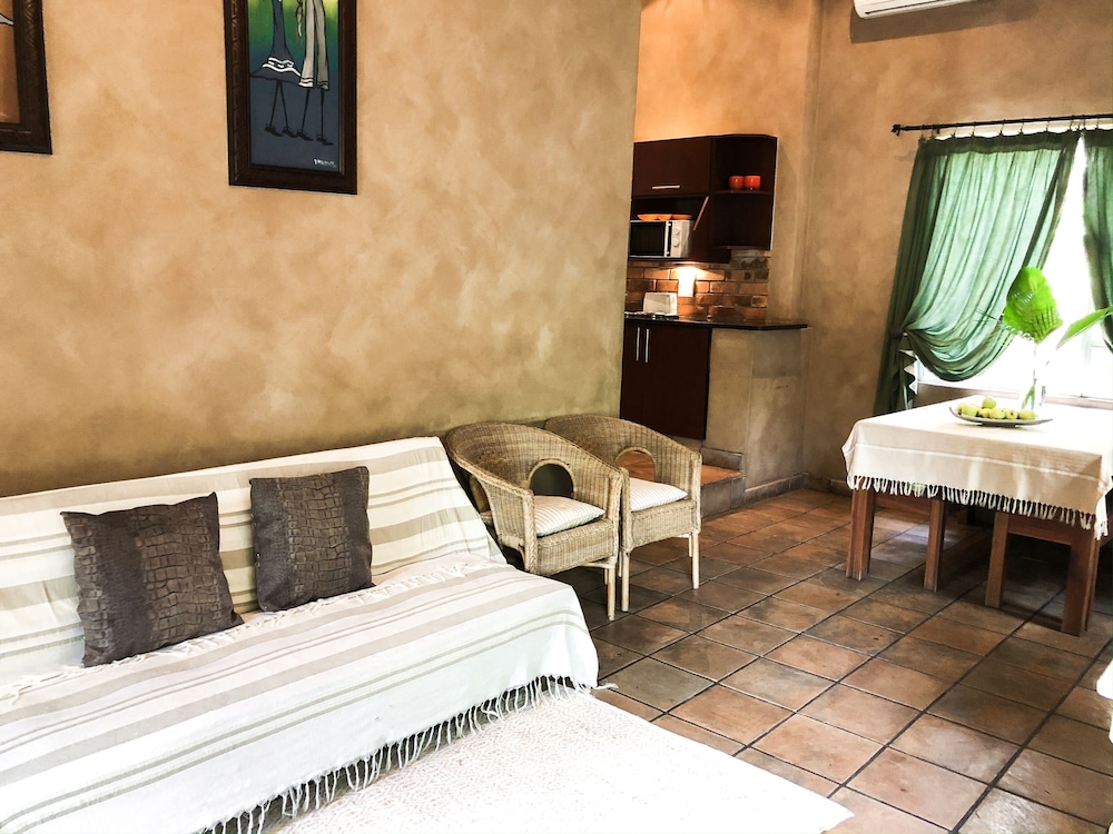 Ingwenya Lodge 16/50