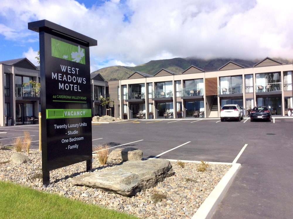 West Meadows Motel of Wanaka 41/50