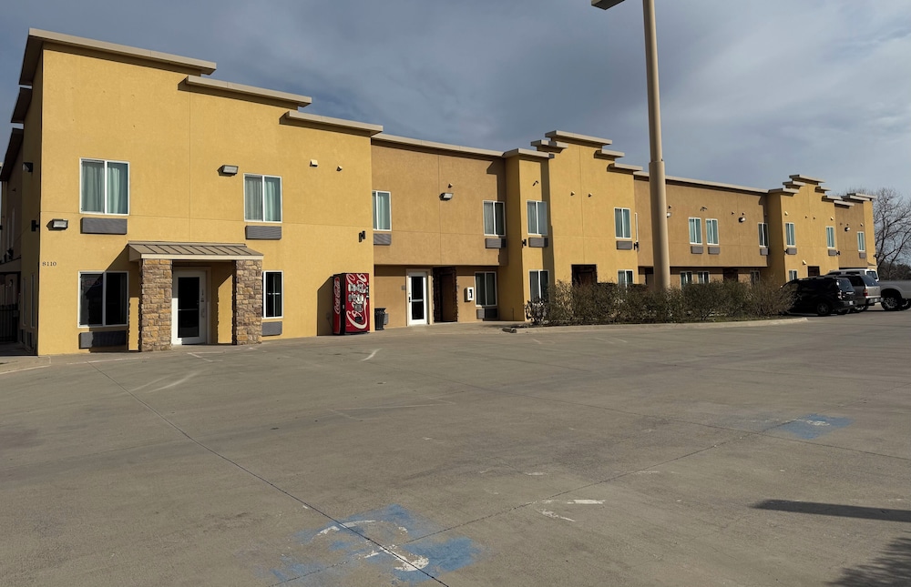 Scottish Inns & Suites White Settlement 27/34