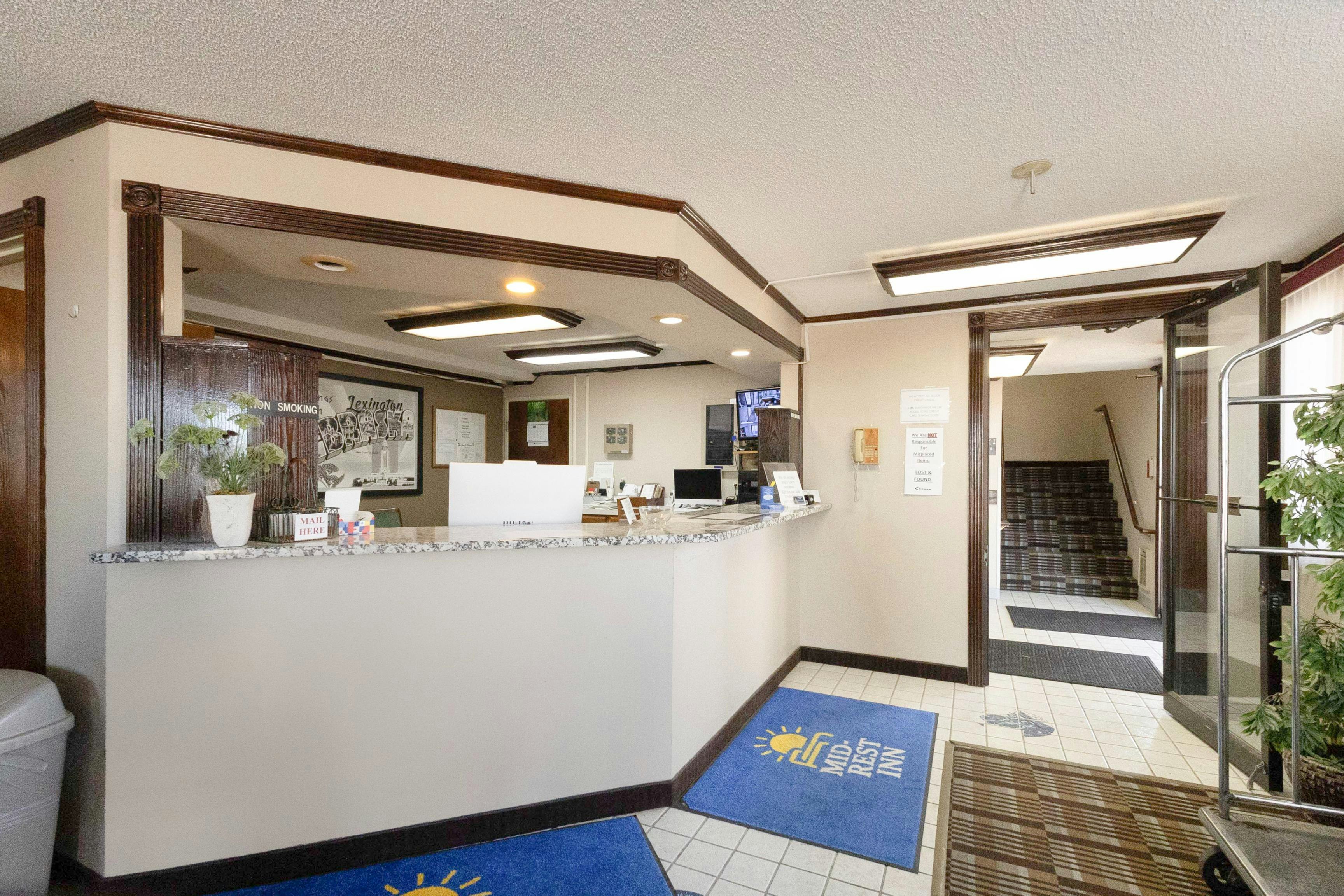 Lobby at Mid Rest Inn Lexington NE I-80, LEXINGTON - NE
