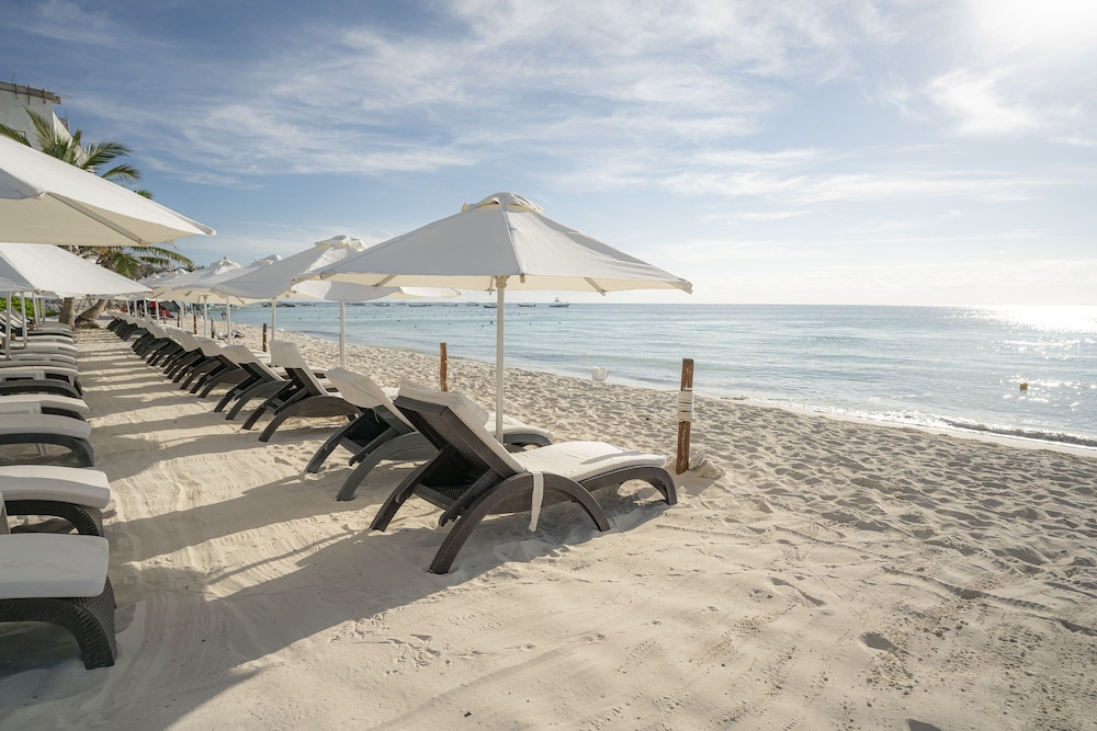Mar Azul Suites 55/67