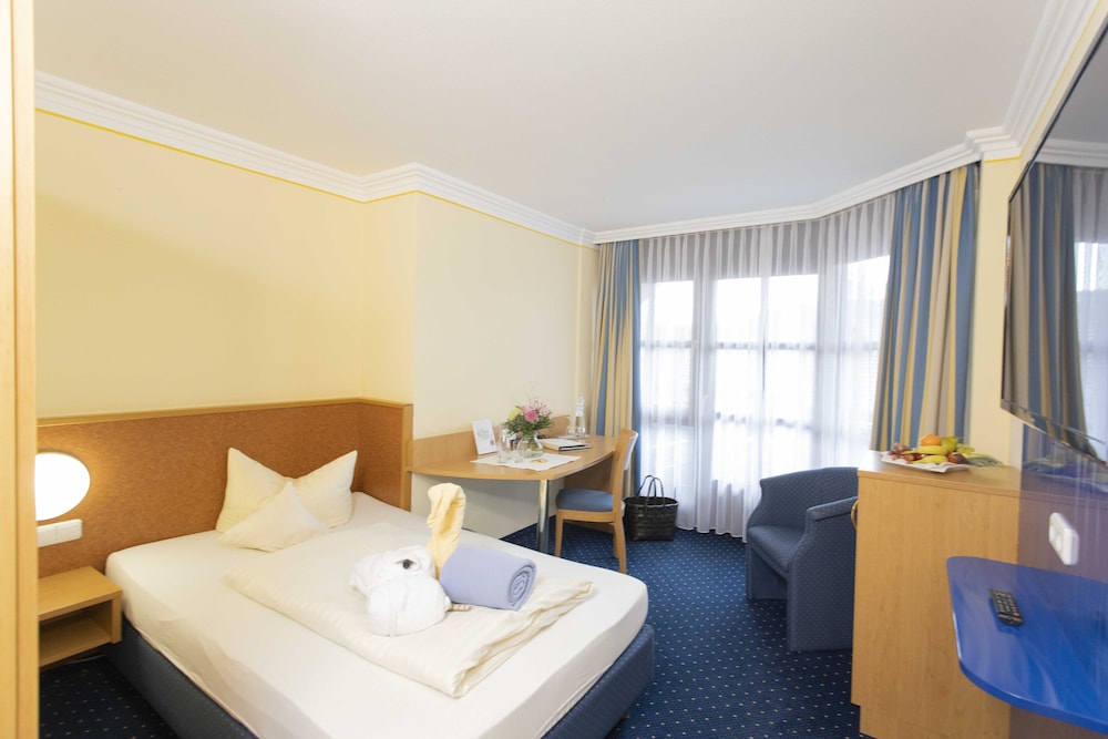 Hotel Schmelmer Hof 7/50