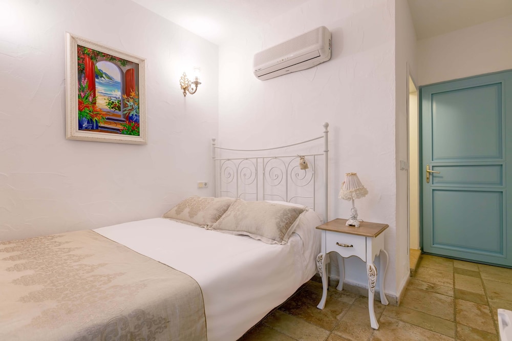 Villa Fora Hotel 13/48