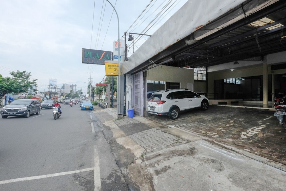 Reddoorz @ Jalan Setiabudi Semarang 1/23