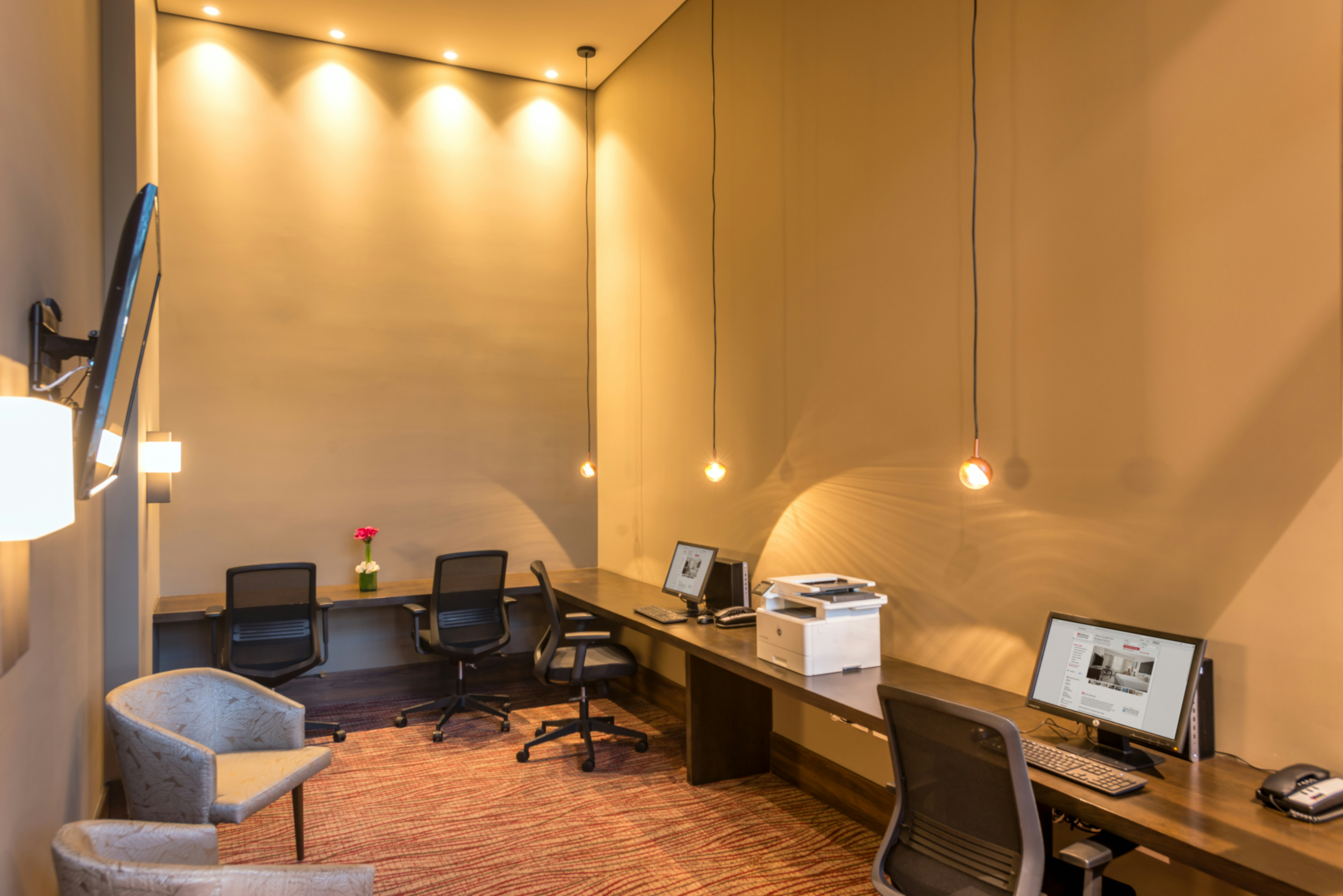 Hilton Garden Inn Bogota Airport 51/53
