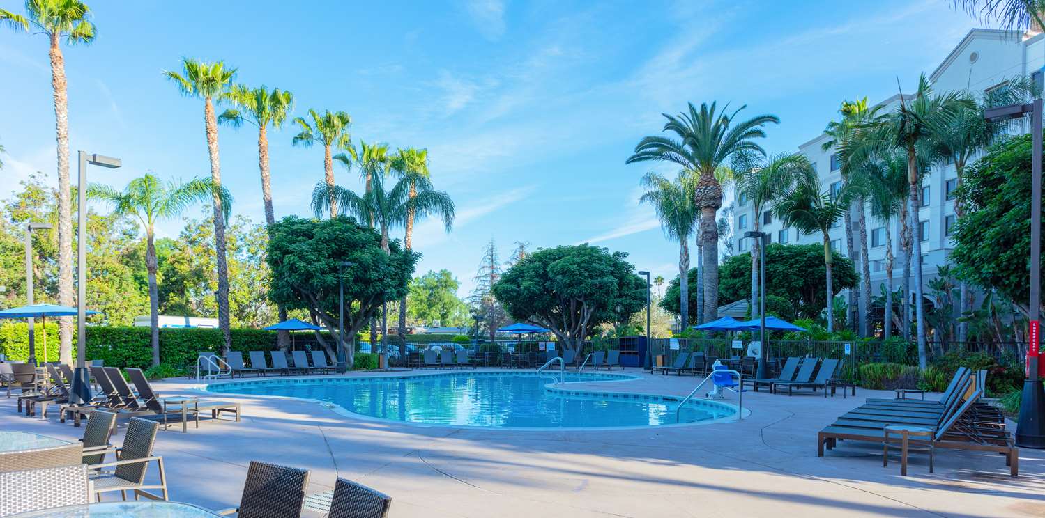 Sonesta ES Suites Anaheim Resort Area 21/23