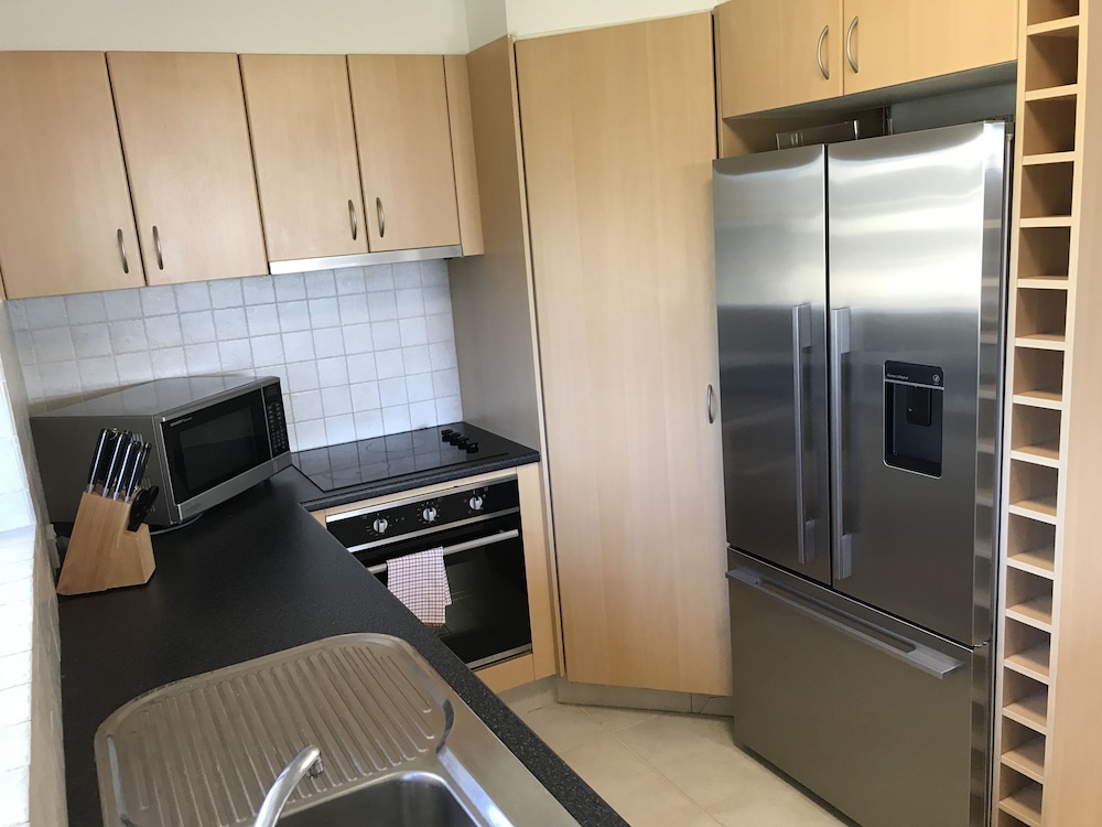 Norfolk Luxury Beachfront Apartments 62/74