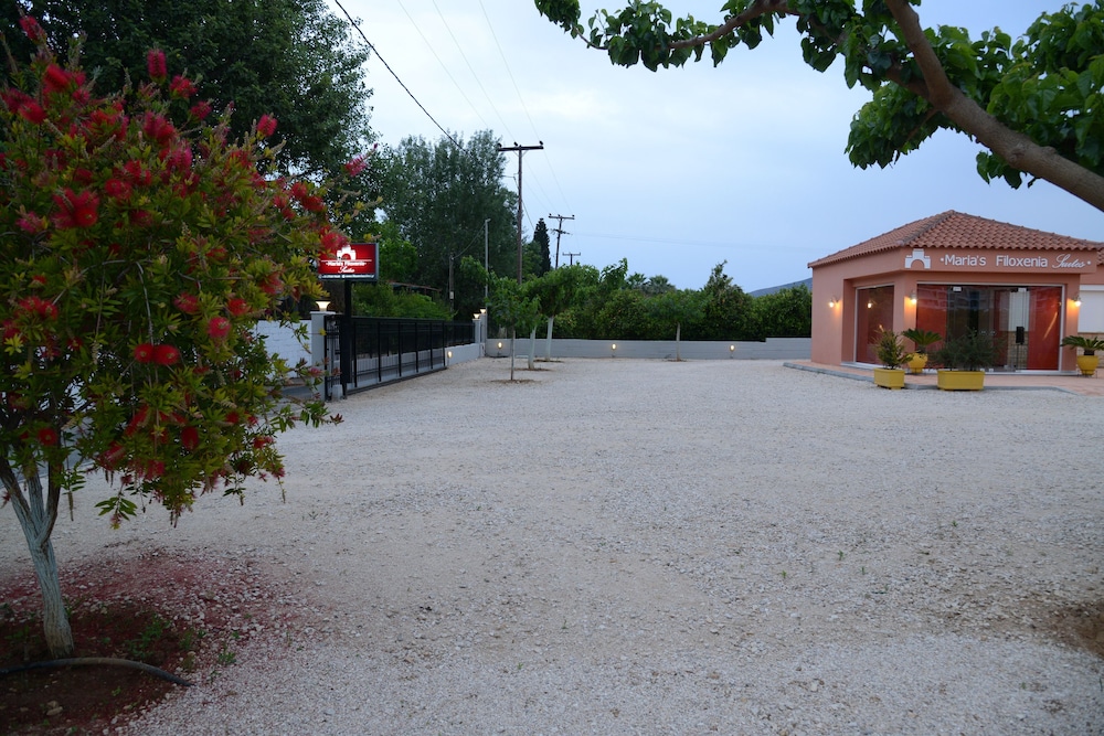 Marias Filoxenia Suites 42/50