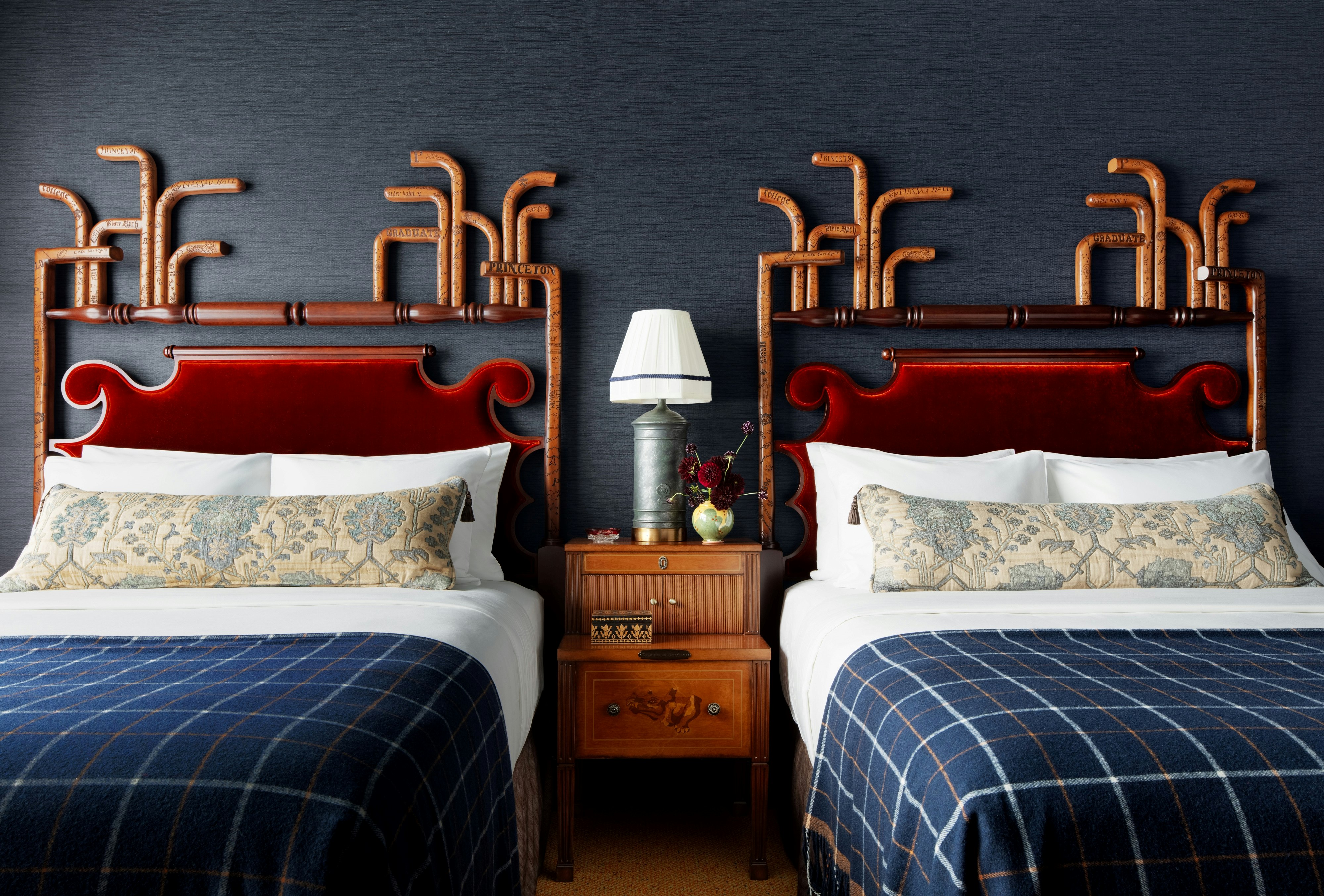 Graduate, 2 Queen Beds, Accessible