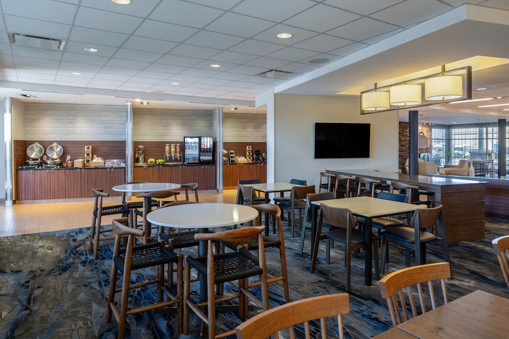 Fairfield Inn & Suites by Marriott Columbus Dublin 40/48
