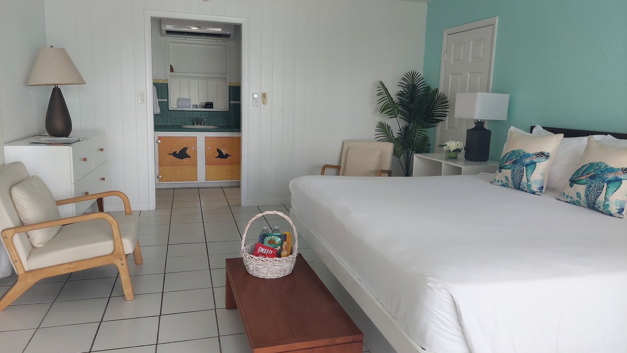 Room, King Bed, Beach Front