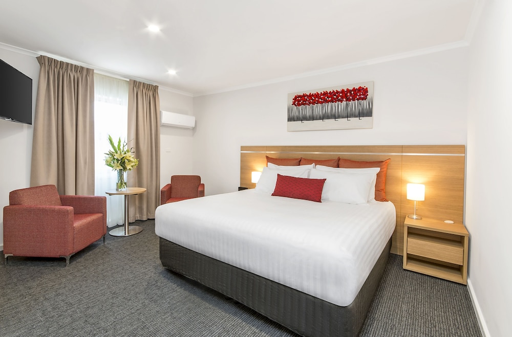 Room at Adelaide Royal Coach, ADELAIDE