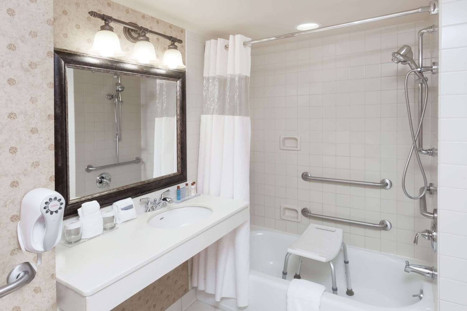 Wingate by Wyndham Peoria 27/28