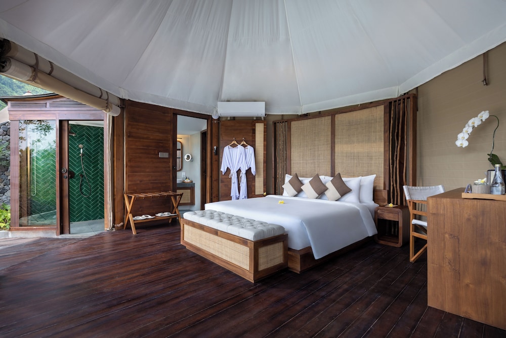 Pool, Luxury, Tent, Queen Bed