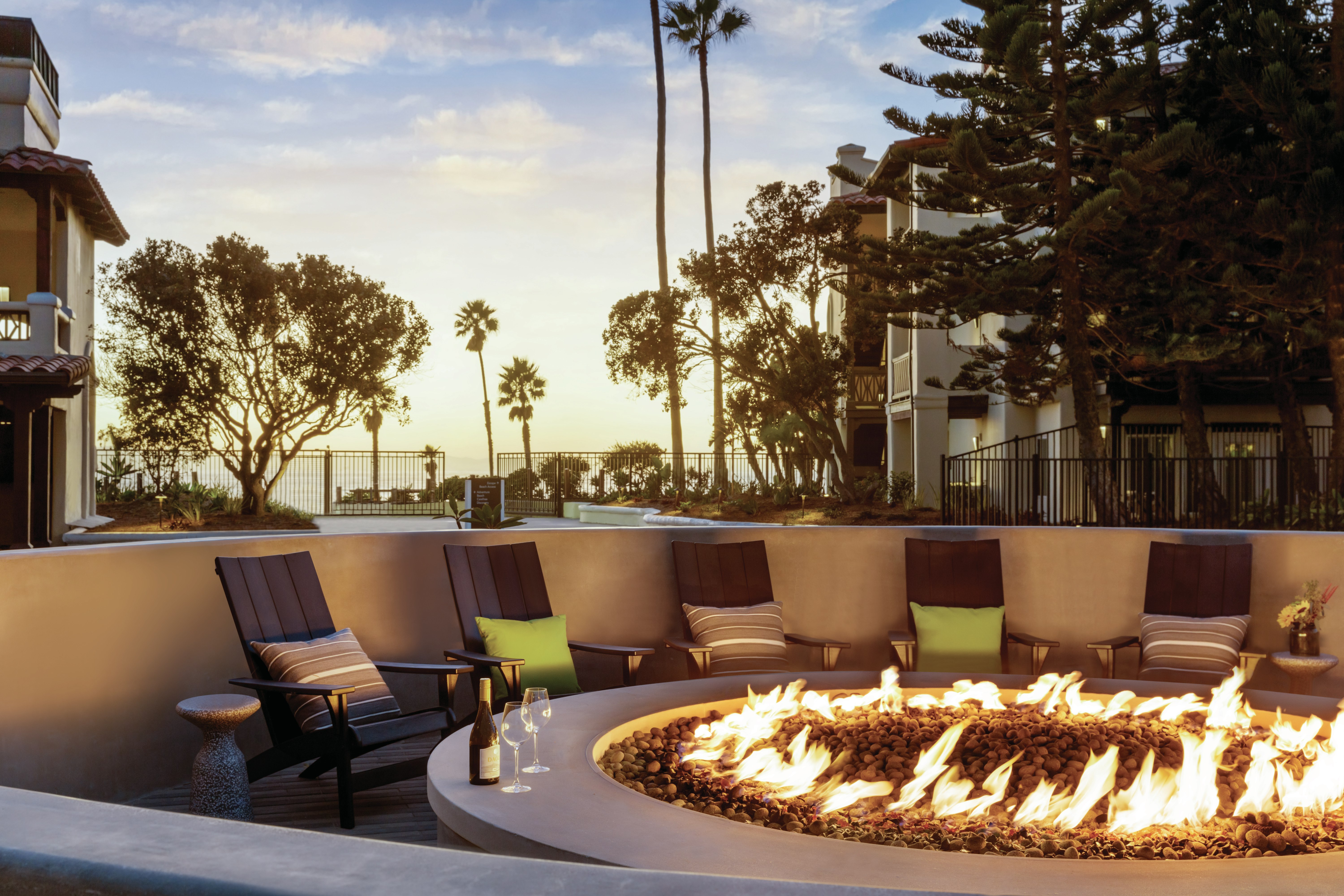 Zachari Dunes on Mandalay Beach, Curio Collection by Hilton 52/77