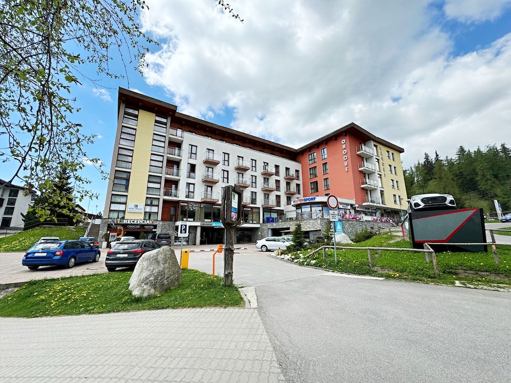 HOTEL CROCUS 3/50