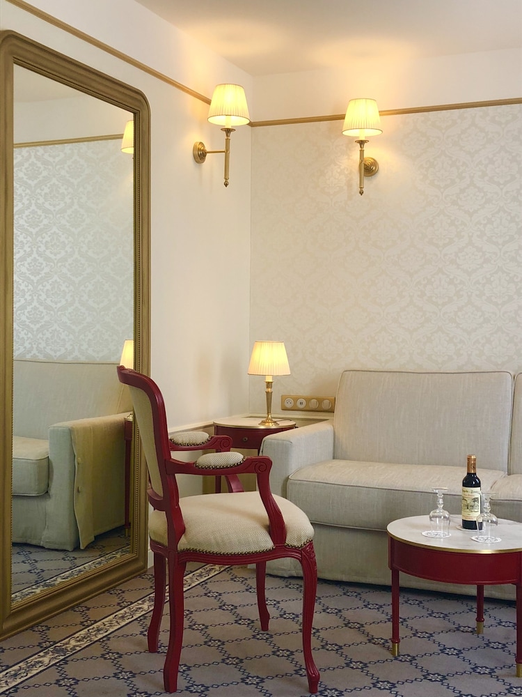Hotel Mayfair Paris 42/57