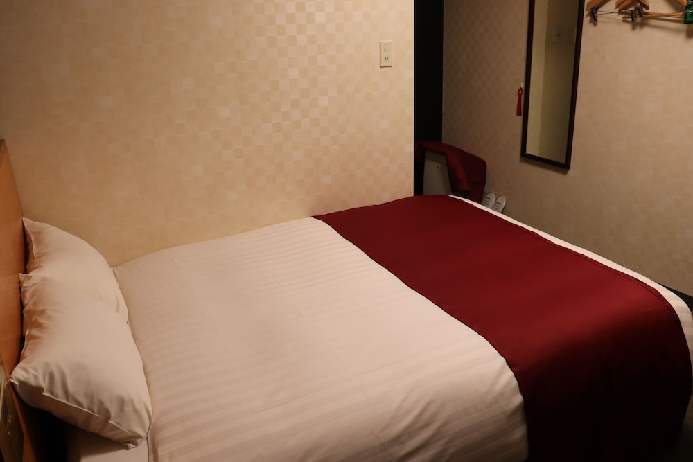 Pioland Hotel 32/60