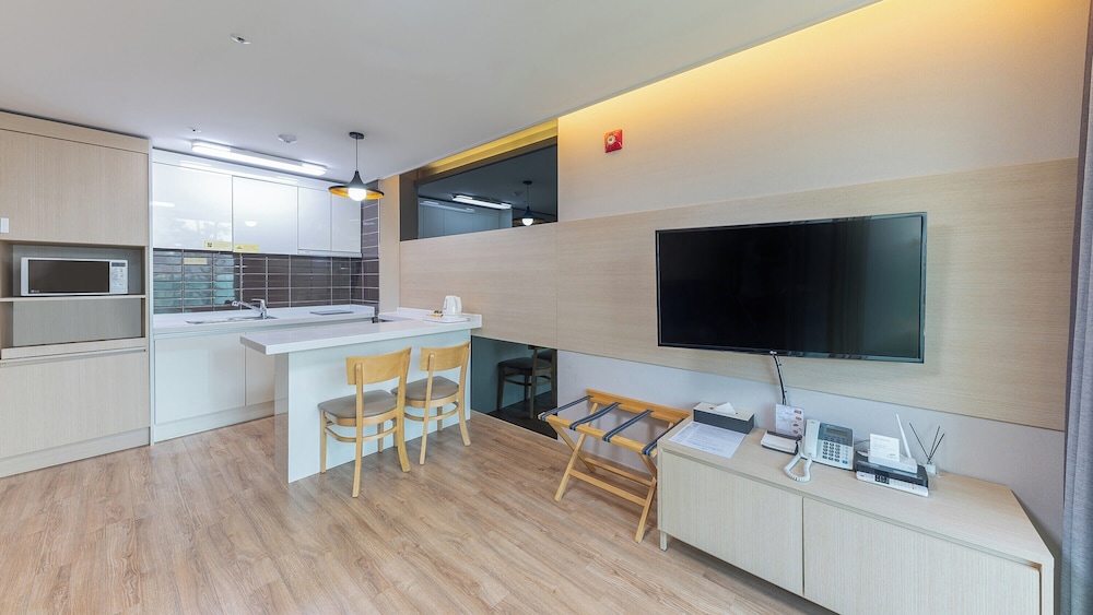 The Hotel Soo 89/100