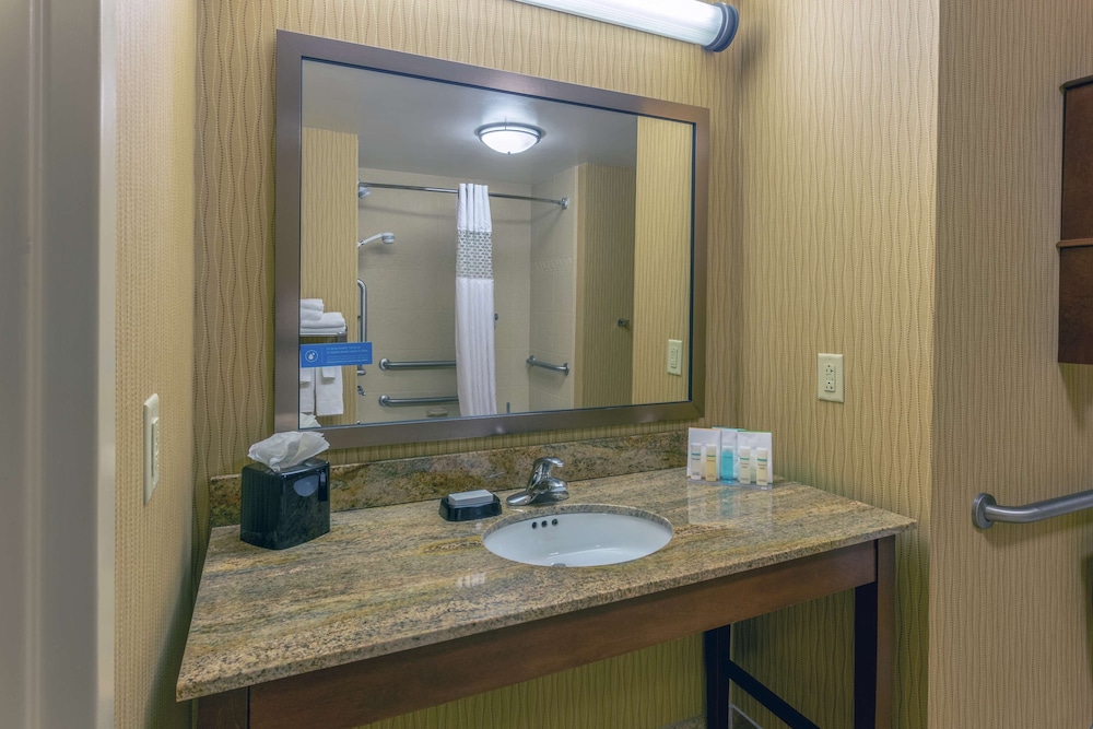 Hampton Inn Baltimore Owings Mills 19/36