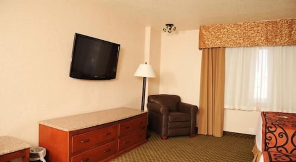Ramada by Wyndham Elko Hotel at Stockmen's Casino 22/36