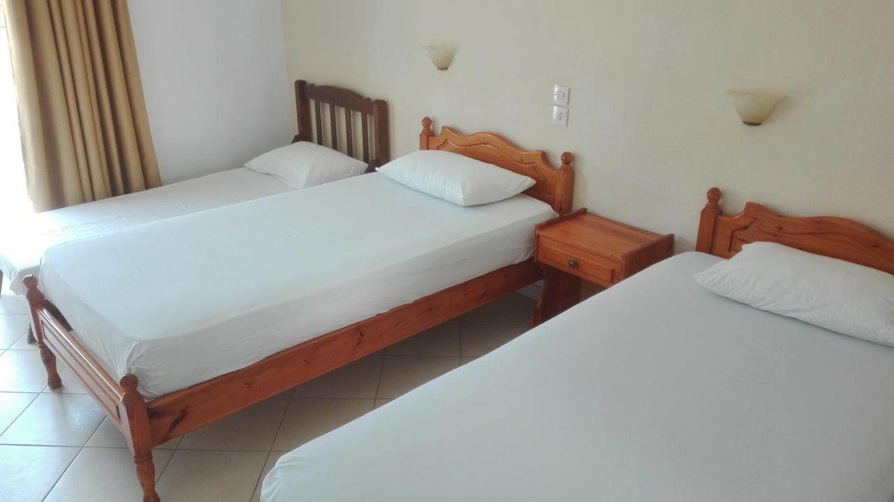 Alexandros Guest House 6/16