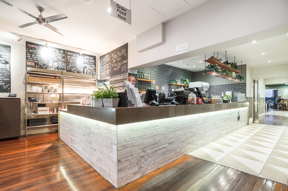 The Huskisson 11/62