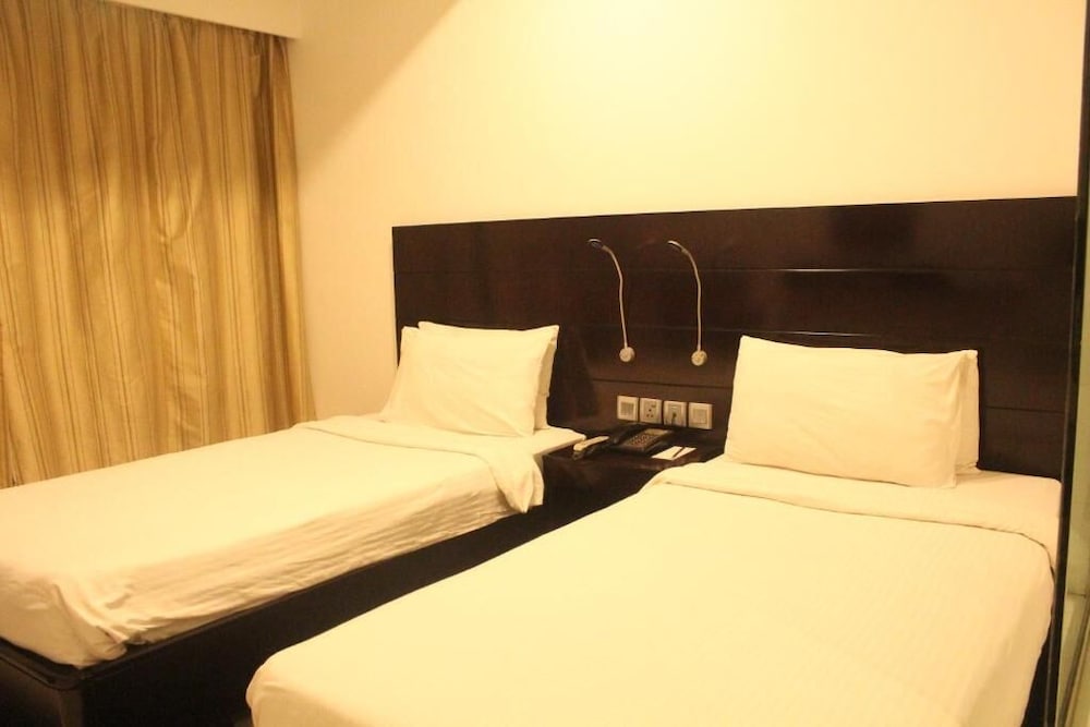 Keys Select By Lemon Tree Hotels, Ludhiana 17/46
