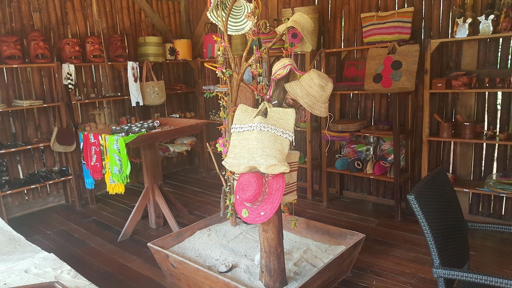 Anjiamarango Beach Resort 16/47