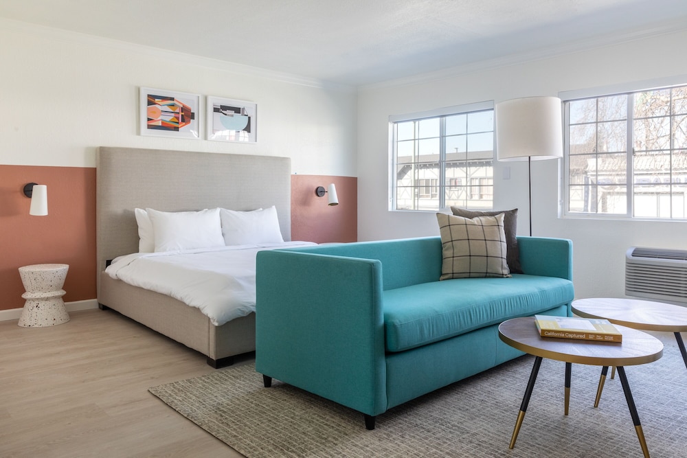 Signature Inn Berkeley Oakland 40/66