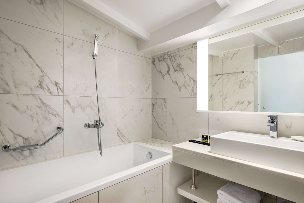 TRYP by Wyndham Corfu Dassia 68/69