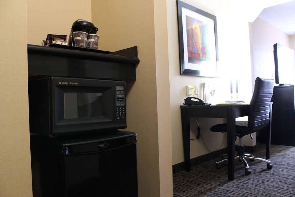 DoubleTree Club by Hilton Springdale 35/36