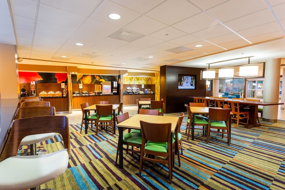 Fairfield Inn And Suites By Marriott Bay City 26/28