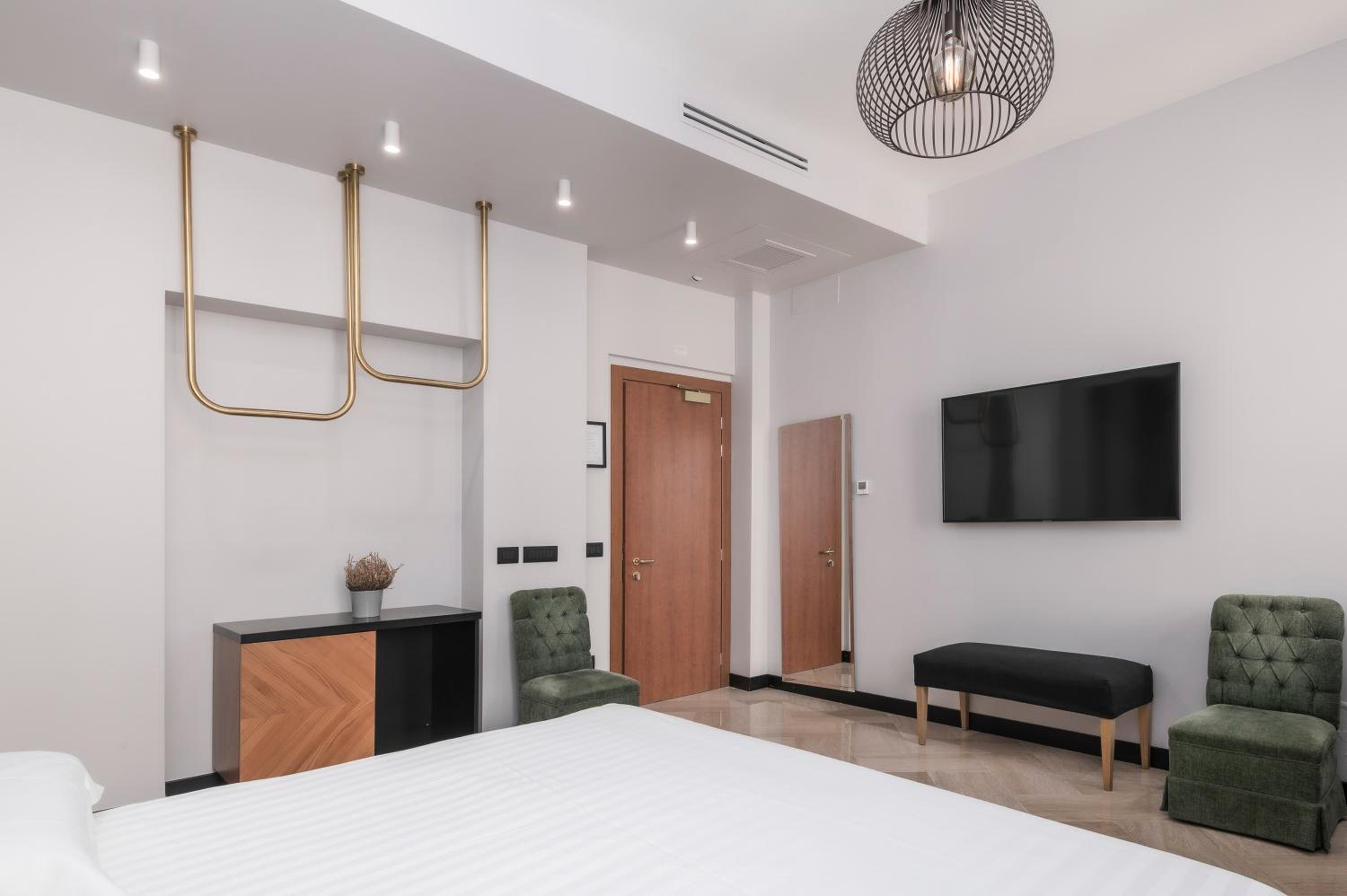 Hotel Valeri 17/50
