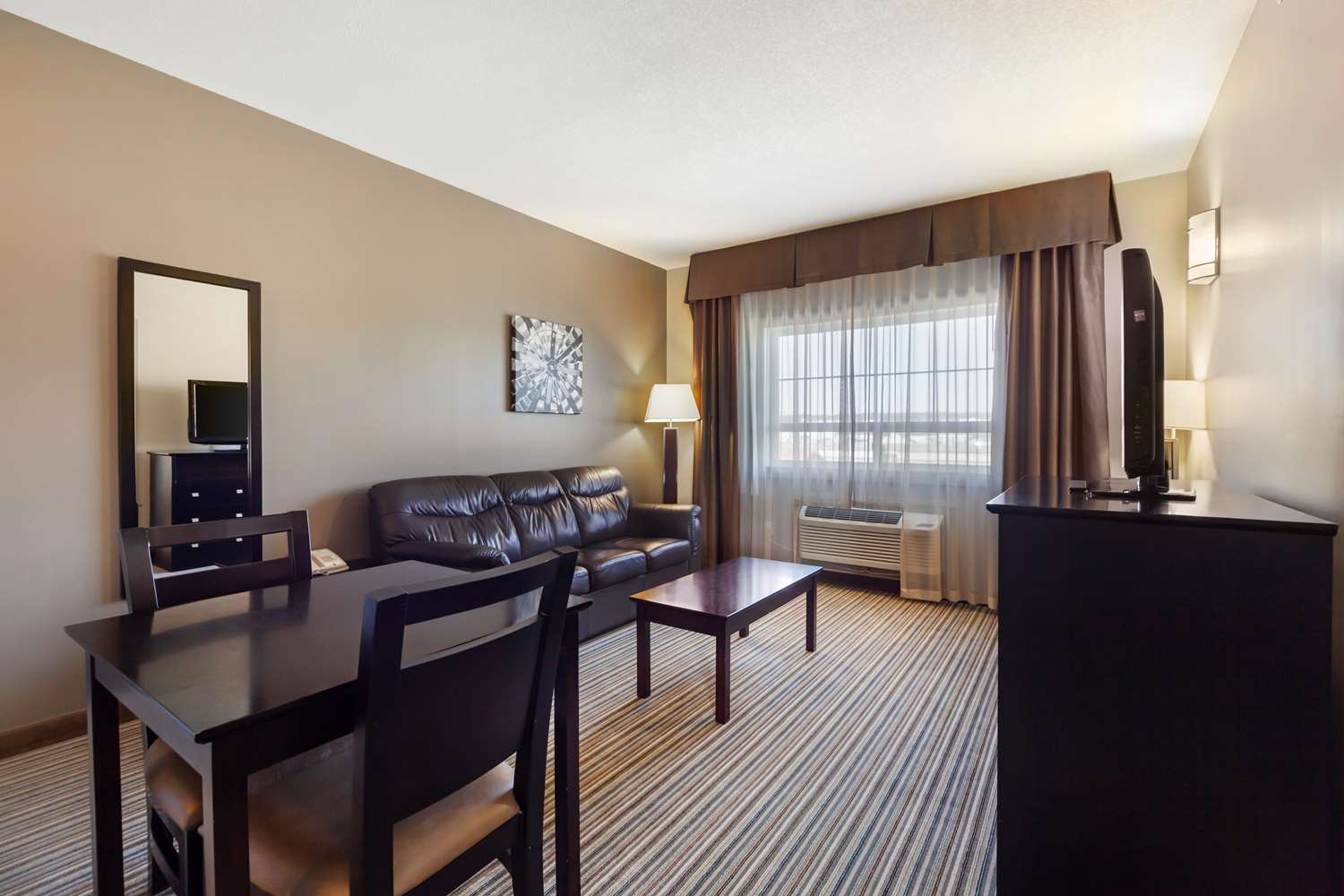 Best Western Plus Peace River Hotel and Suites 31/46