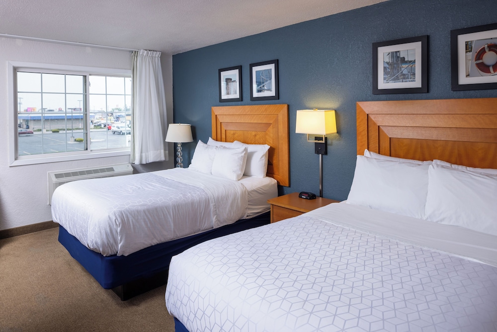 Harbor Town Inn, BW Signature Collection 17/59