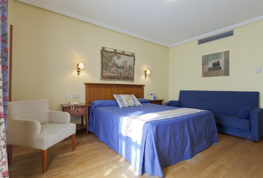 Casona de La Reyna 16/55