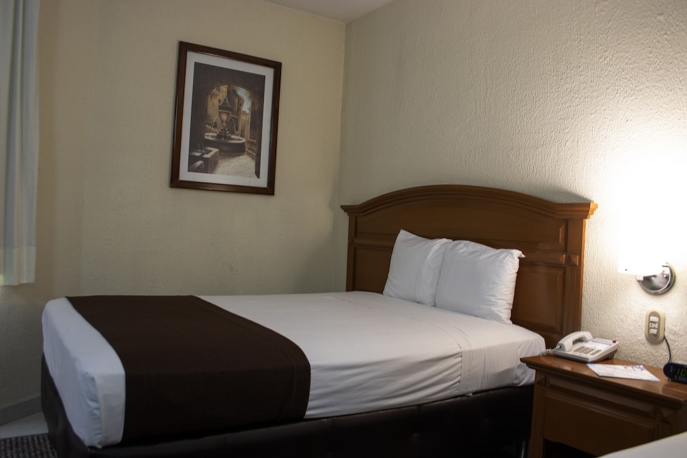 Santa Irene Hotel Guadalajara 4/26