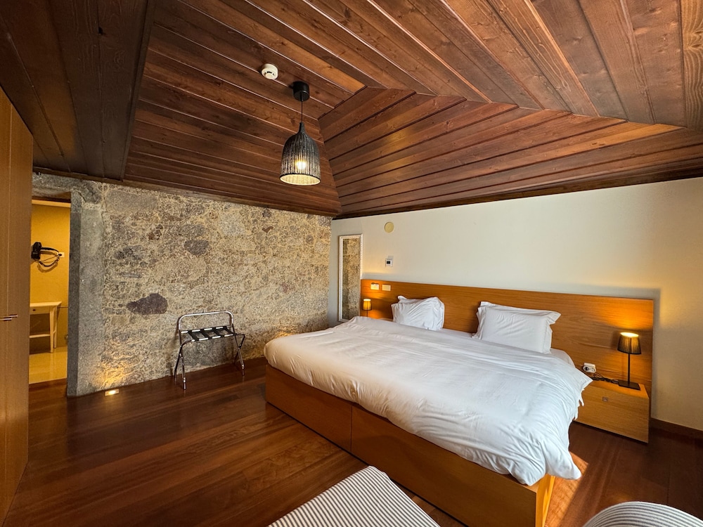 Hotel Rural Alves Casa Alves Torneiros 24/71