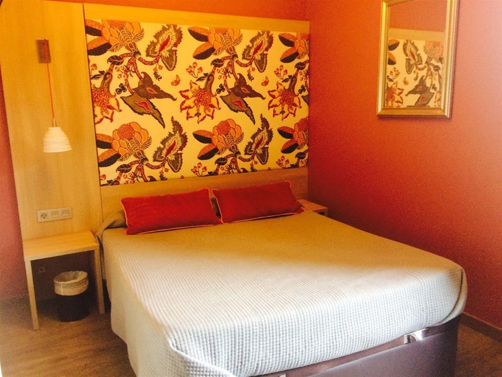 Hotel Ginebra 10/39