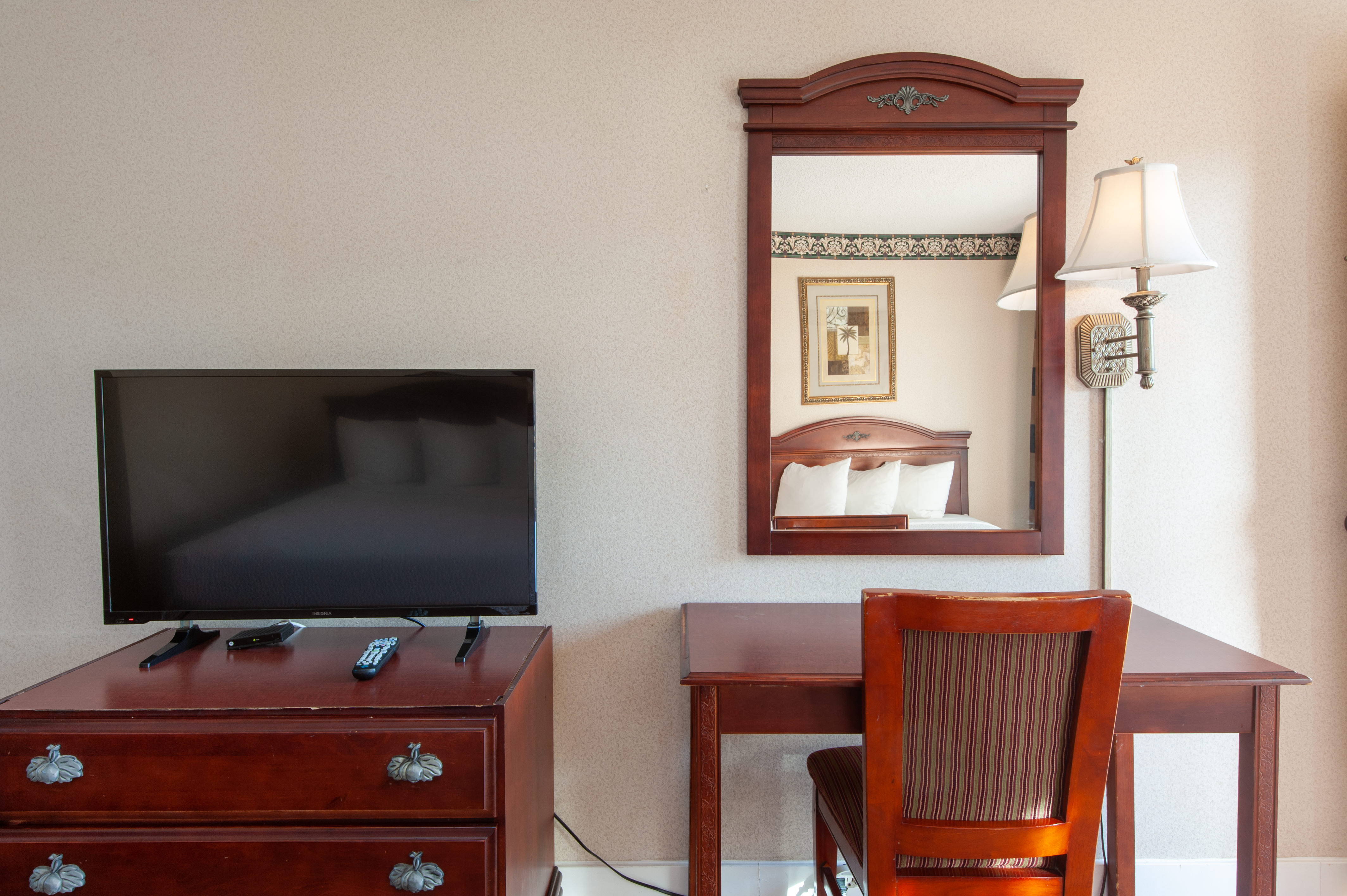 Studio City Court Yard Hotel 52/64