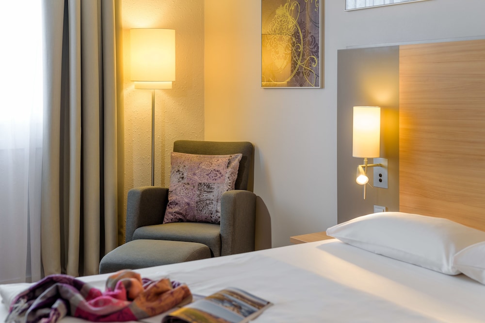 Fuerther Hotel Mercure Nuernberg West 11/69