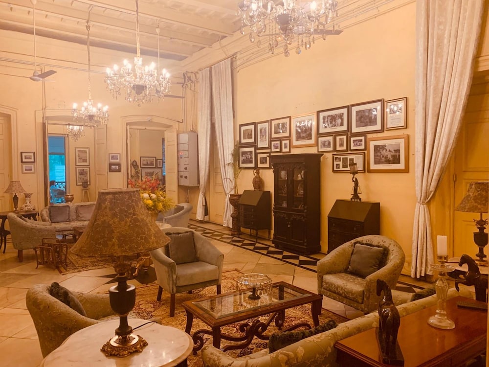 The Elgin Fairlawn Kolkata 41/60