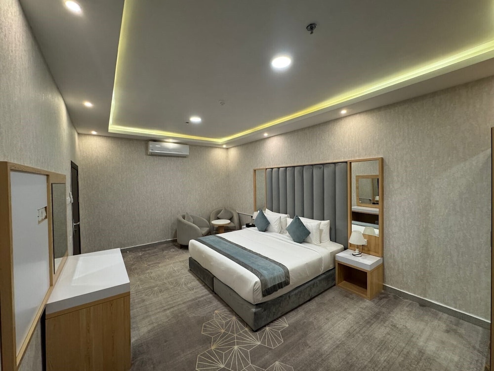 Rose Land Hotel 21/60