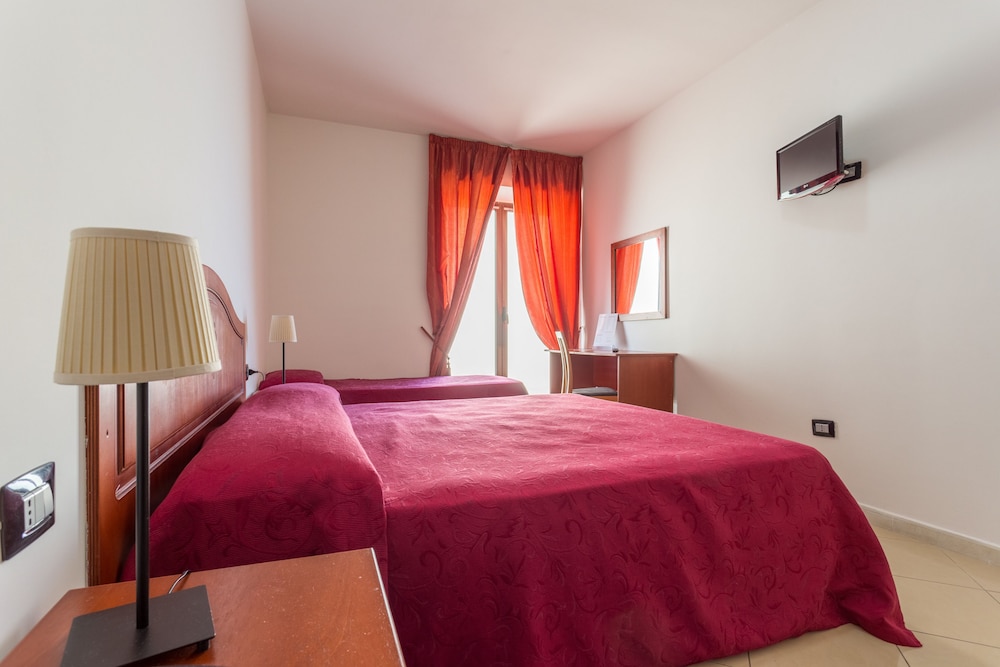 Hotel Plaza 29/50