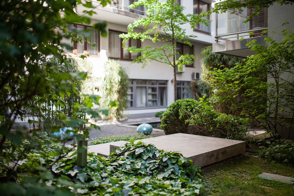 Quality Point Apartment 3/44