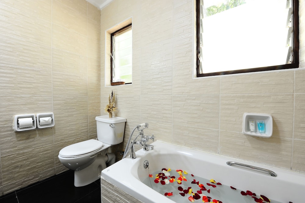Muthu Nyali Beach Hotel & Spa Hotel, Mombasa 25/73
