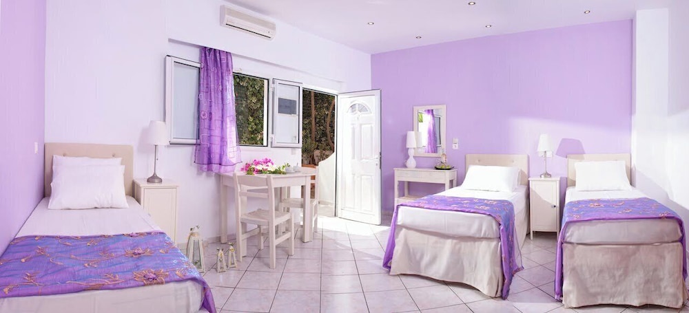 Primavera Beach Hotel 16/35